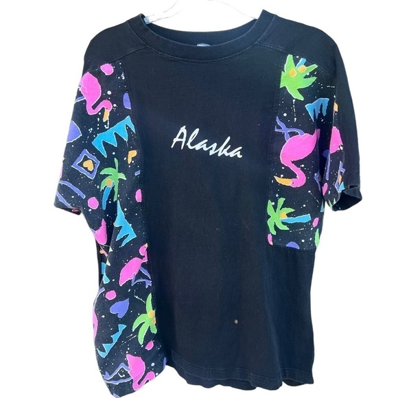 VTG Alaska Relaxed Fit TShirt Flamingo Palm Tree Heart Tropical Neon Vibe XL USA - Picture 3 of 14
